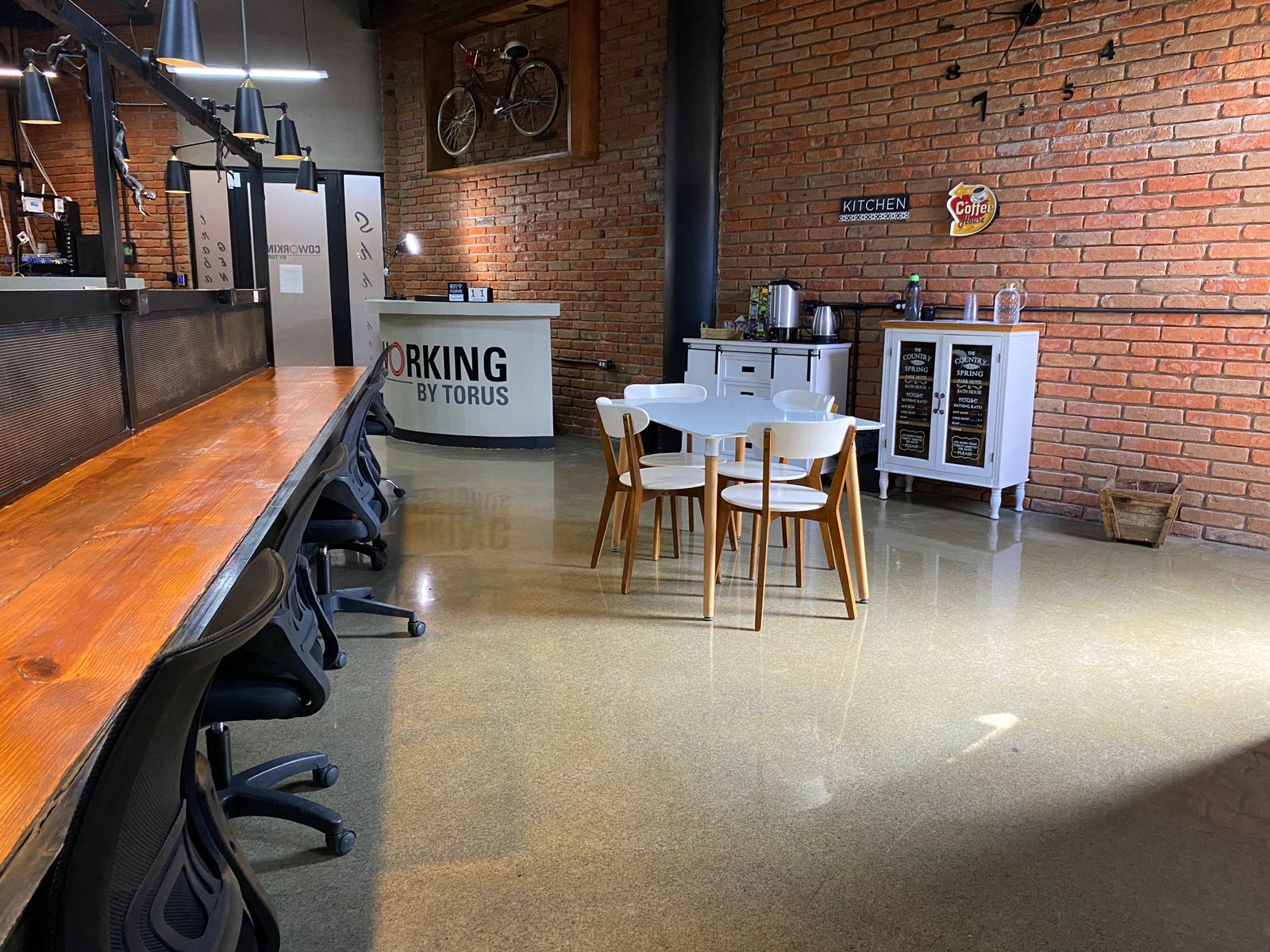 Coworking by Torus — comedor